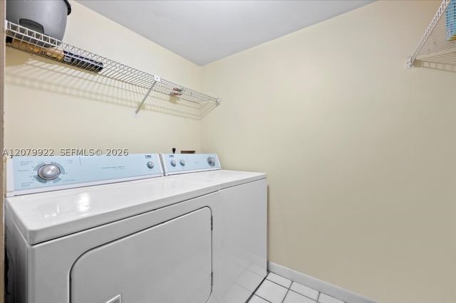 1014 Green Pine Blvd H1, West Palm Beach, FL 33409