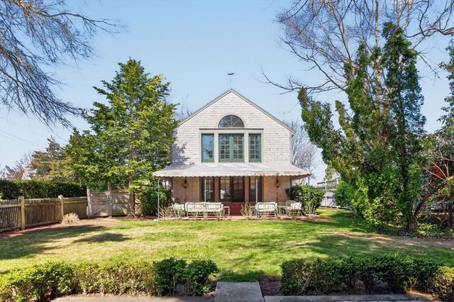 12 Cockachoiset Lane, Barnstable, MA 02655
