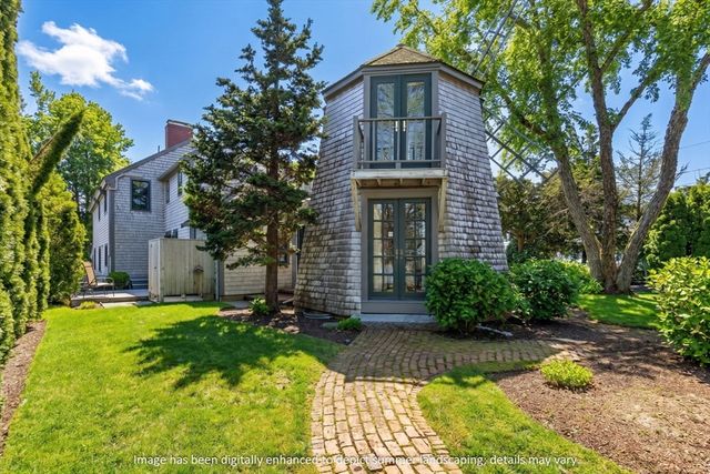 12 Cockachoiset Lane, Barnstable, MA 02655
