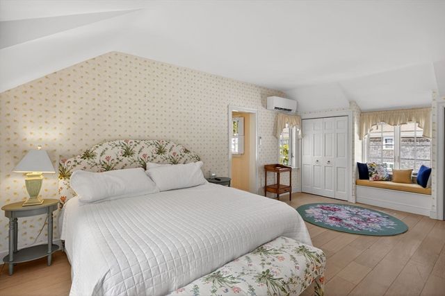 12 Cockachoiset Lane, Barnstable, MA 02655