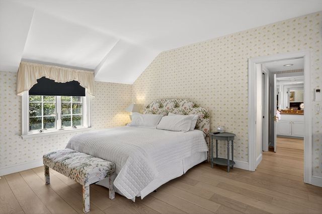 12 Cockachoiset Lane, Barnstable, MA 02655