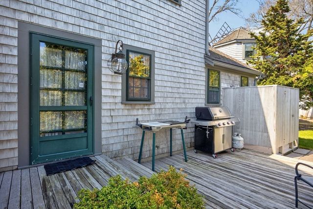 12 Cockachoiset Lane, Barnstable, MA 02655