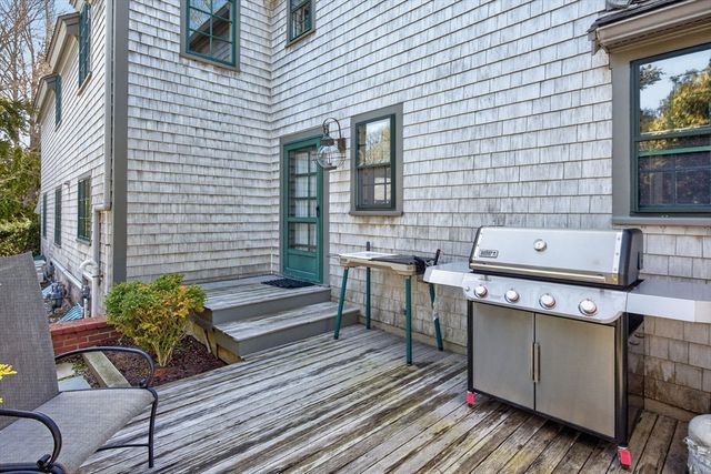 12 Cockachoiset Lane, Barnstable, MA 02655