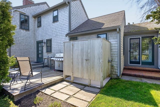 12 Cockachoiset Lane, Barnstable, MA 02655