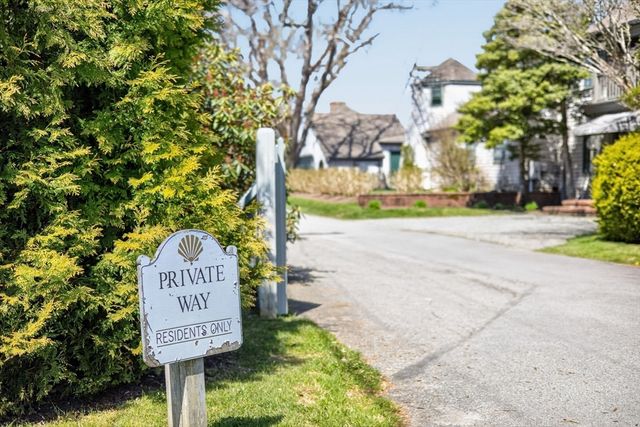 12 Cockachoiset Lane, Barnstable, MA 02655