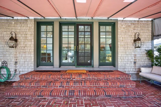 12 Cockachoiset Lane, Barnstable, MA 02655