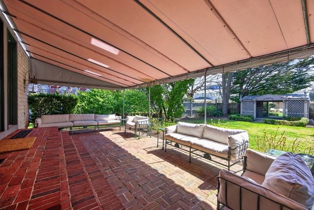 12 Cockachoiset Lane, Barnstable, MA 02655