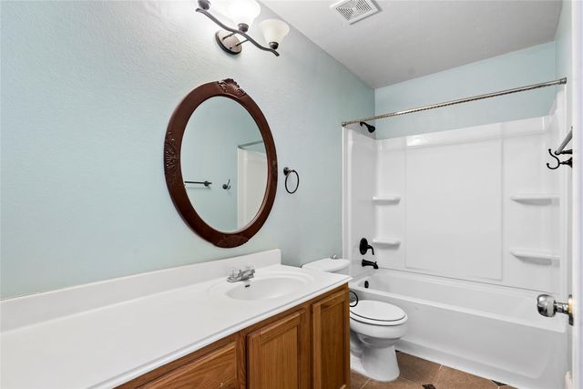 212 Valley Run TRL, Elgin, TX 78621