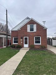 5120 W 64th Street, Chicago, IL 60638