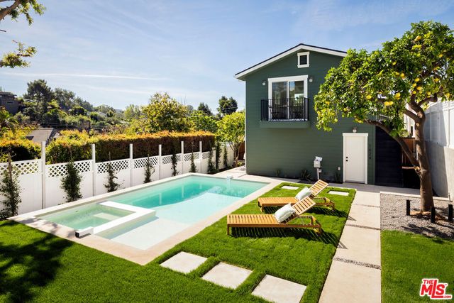 1622 Donaldson Street, Los Angeles, CA 90026