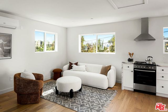 1622 Donaldson Street, Los Angeles, CA 90026