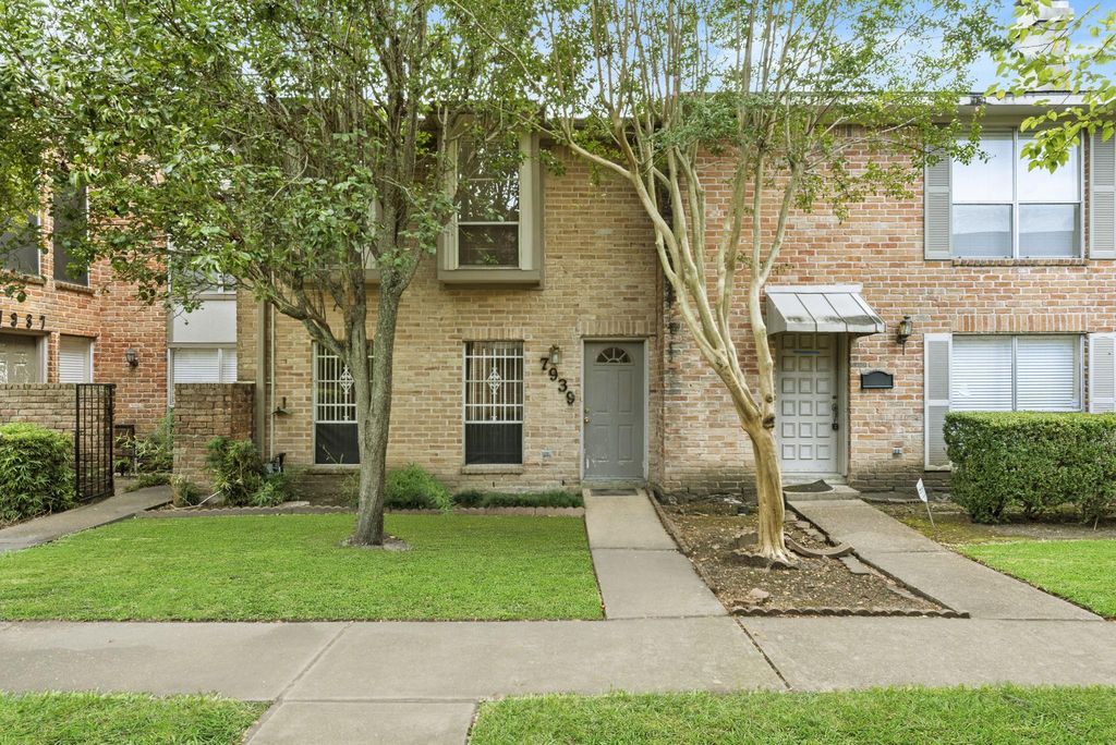7939 Kendalia Drive, Houston, TX 77036