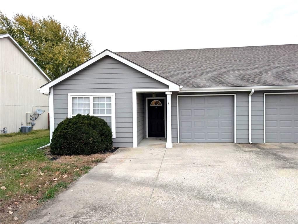 1230 Helen Court, Eudora, KS 66025