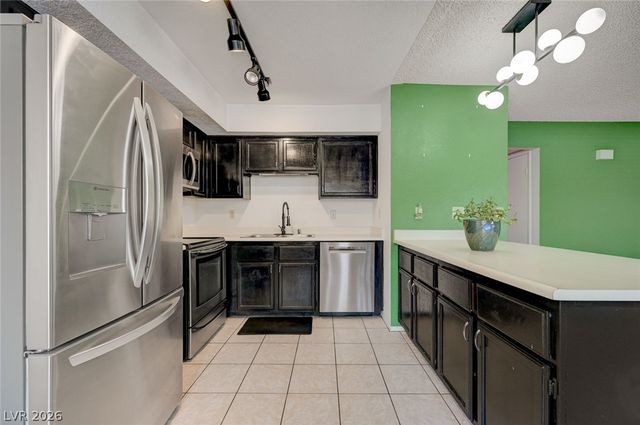 1101 Falconhead Lane 101, Las Vegas, NV 89128
