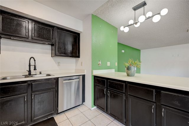 1101 Falconhead Lane 101, Las Vegas, NV 89128