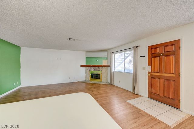 1101 Falconhead Lane 101, Las Vegas, NV 89128