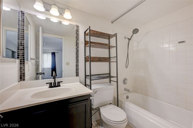 1101 Falconhead Lane 101, Las Vegas, NV 89128