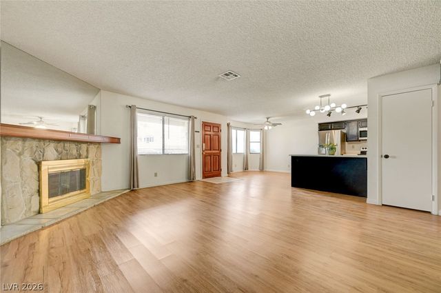 1101 Falconhead Lane 101, Las Vegas, NV 89128