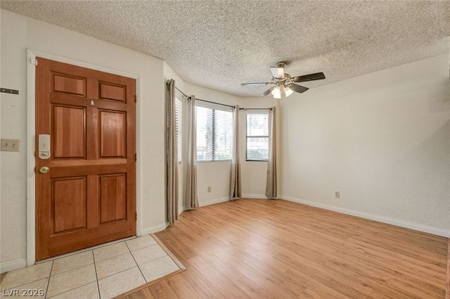 1101 Falconhead Lane 101, Las Vegas, NV 89128