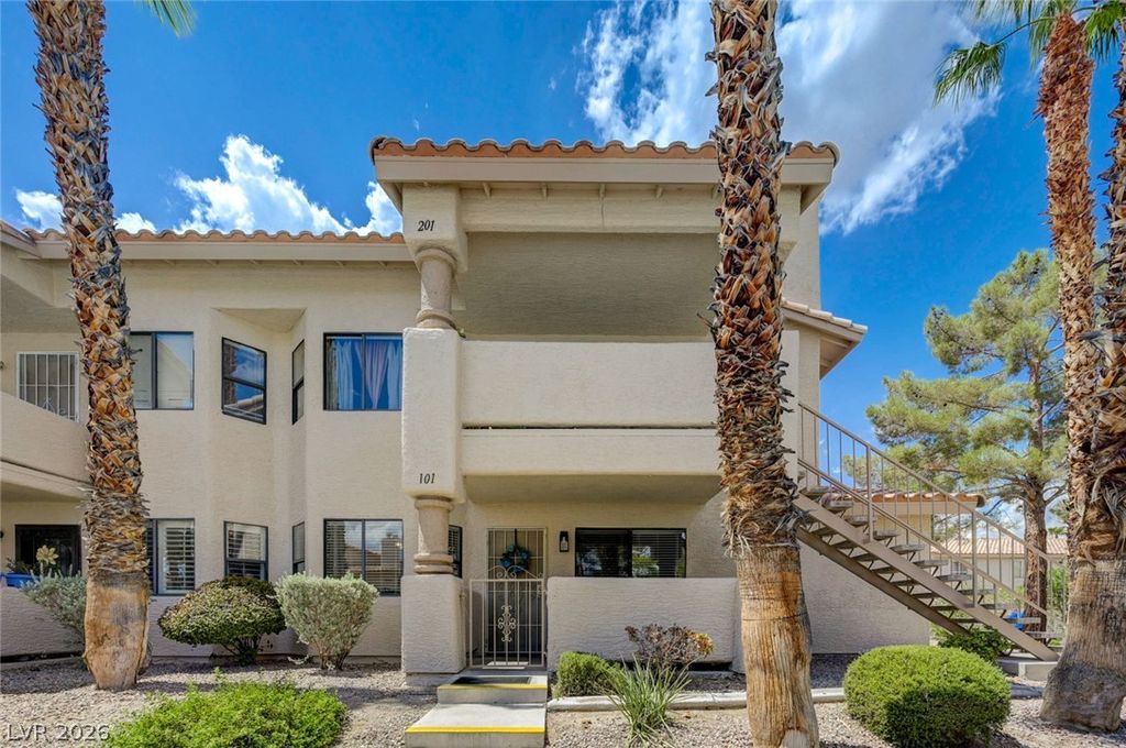 1101 Falconhead Lane 101, Las Vegas, NV 89128 — photo 2