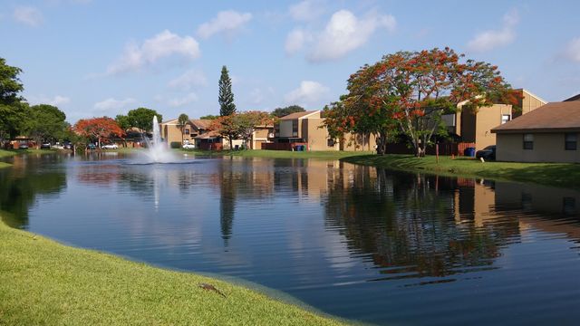2930 W Missionwood Lane, Miramar, FL 33025