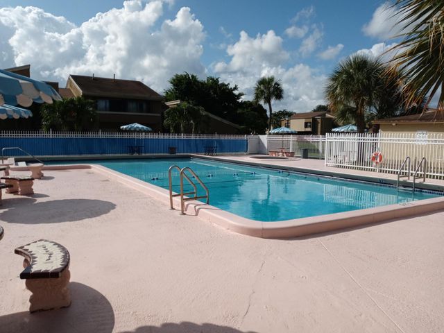 2930 W Missionwood Lane, Miramar, FL 33025