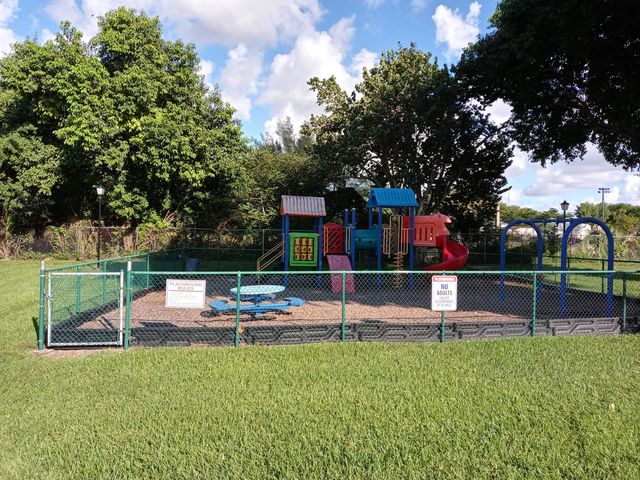 2930 W Missionwood Lane, Miramar, FL 33025