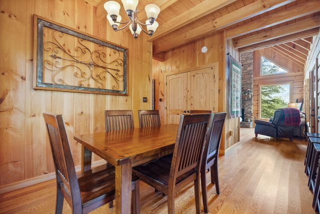 498 Lakeside Drive, Zoe, KY 41397