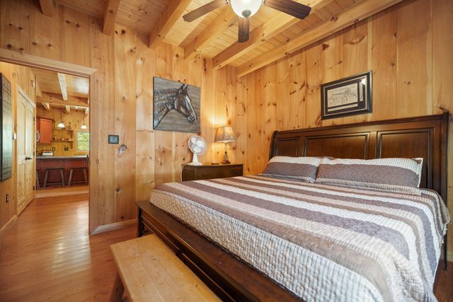 498 Lakeside Drive, Zoe, KY 41397