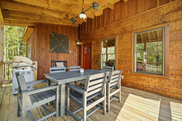 498 Lakeside Drive, Zoe, KY 41397