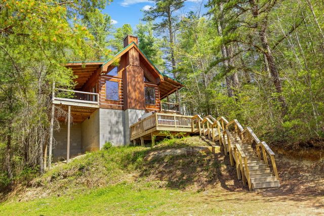 498 Lakeside Drive, Zoe, KY 41397