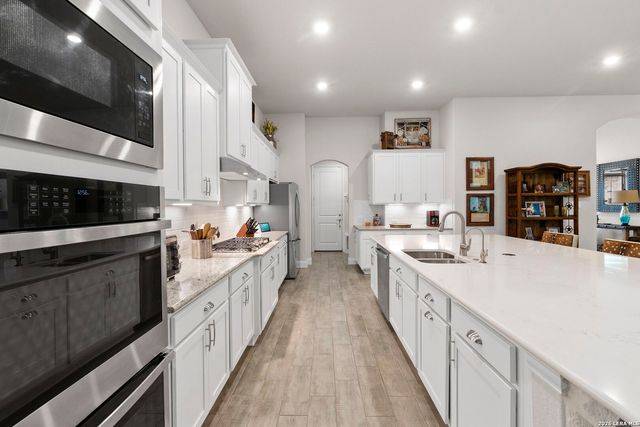 29347 KEARNEY RDG, Boerne, TX 78015