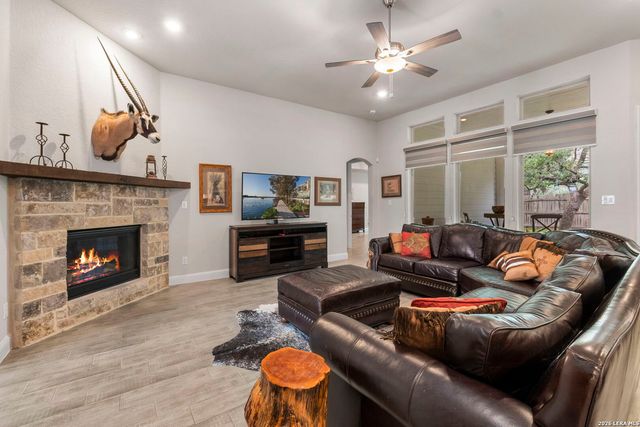 29347 KEARNEY RDG, Boerne, TX 78015