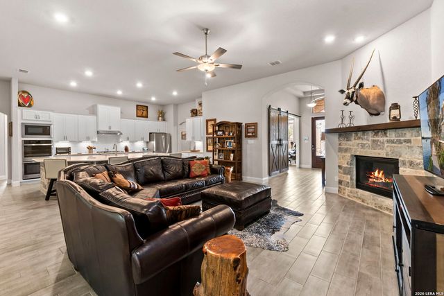 29347 KEARNEY RDG, Boerne, TX 78015