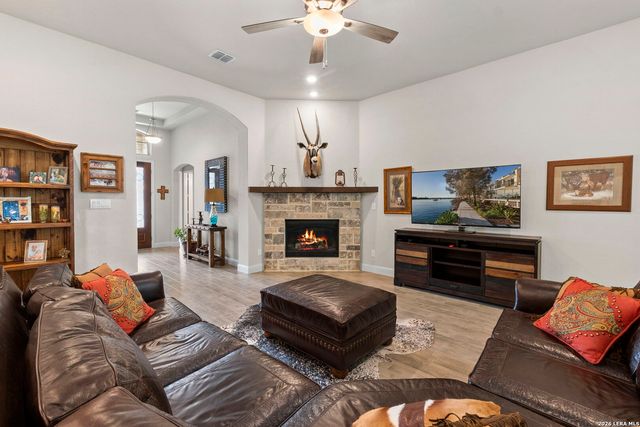 29347 KEARNEY RDG, Boerne, TX 78015
