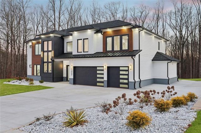 177 Deer Canyon Drive, Auburn, GA 30011