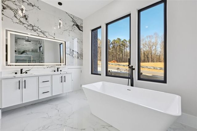 177 Deer Canyon Drive, Auburn, GA 30011