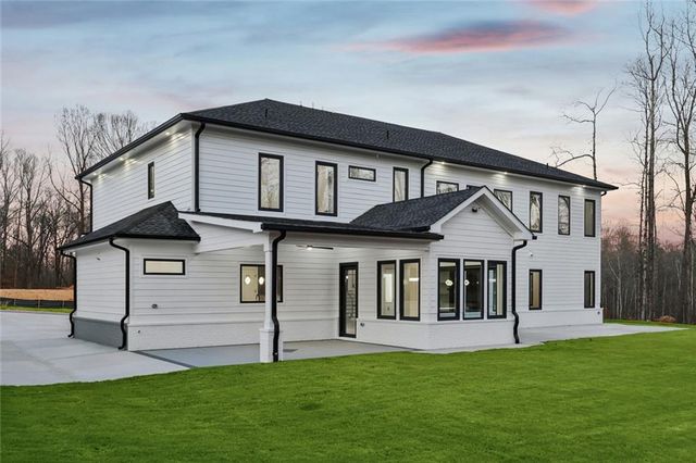 177 Deer Canyon Drive, Auburn, GA 30011