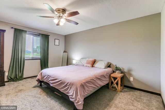 905 Beech Lane S, Annandale, MN 55302