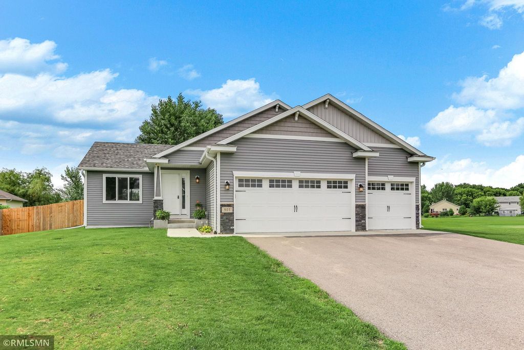 905 Beech Lane S, Annandale, MN 55302