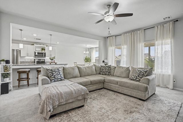 3131 W Yuma Court S, Broken Arrow, OK 74011