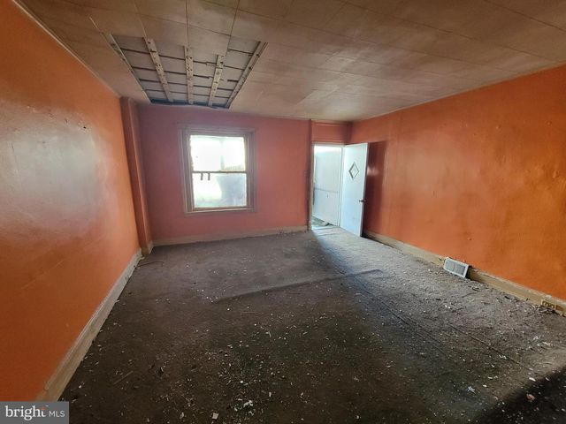 2611 W 6TH ST, Chester, PA 19013