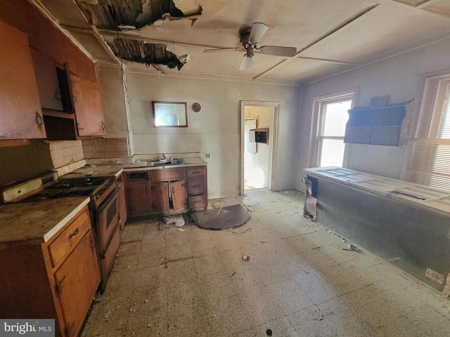 2611 W 6TH ST, Chester, PA 19013