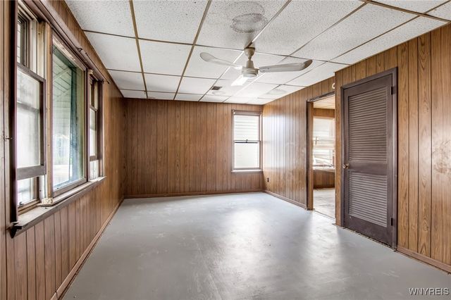 563 Tronolone Place, Niagara Falls, NY 14301