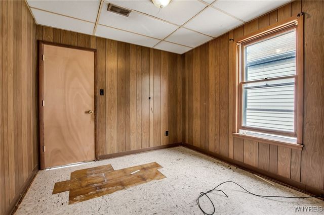 563 Tronolone Place, Niagara Falls, NY 14301