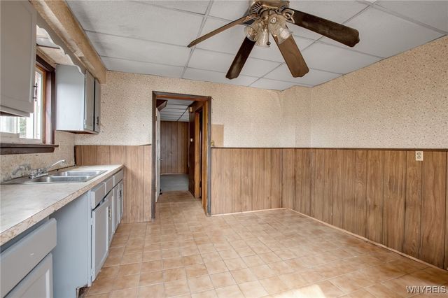 563 Tronolone Place, Niagara Falls, NY 14301