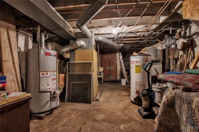 563 Tronolone Place, Niagara Falls, NY 14301