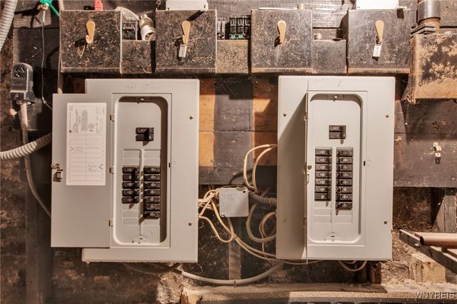 563 Tronolone Place, Niagara Falls, NY 14301