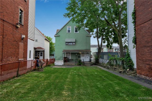 563 Tronolone Place, Niagara Falls, NY 14301