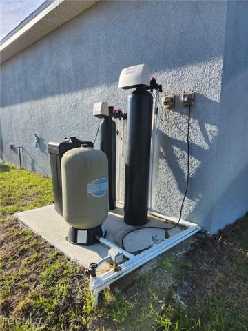 4201 NE 23rd AVE, Cape Coral, FL 33909